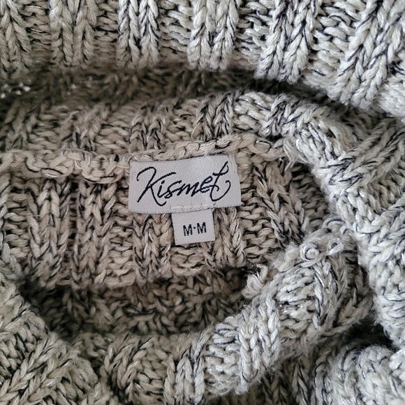 Kismet Textured Gray Turtleneck Sweater Fall Minimalist Fashion - Picture 5 of 6